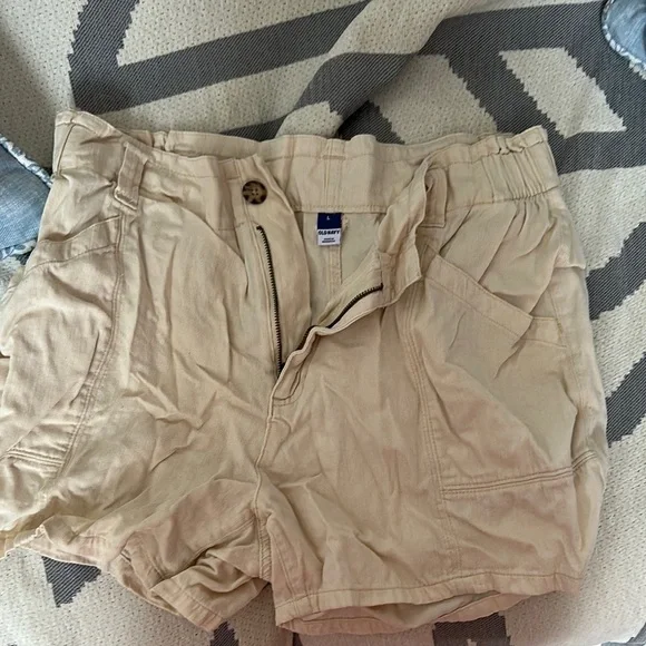 Beige Casual Shorts - Picture 1 of 1